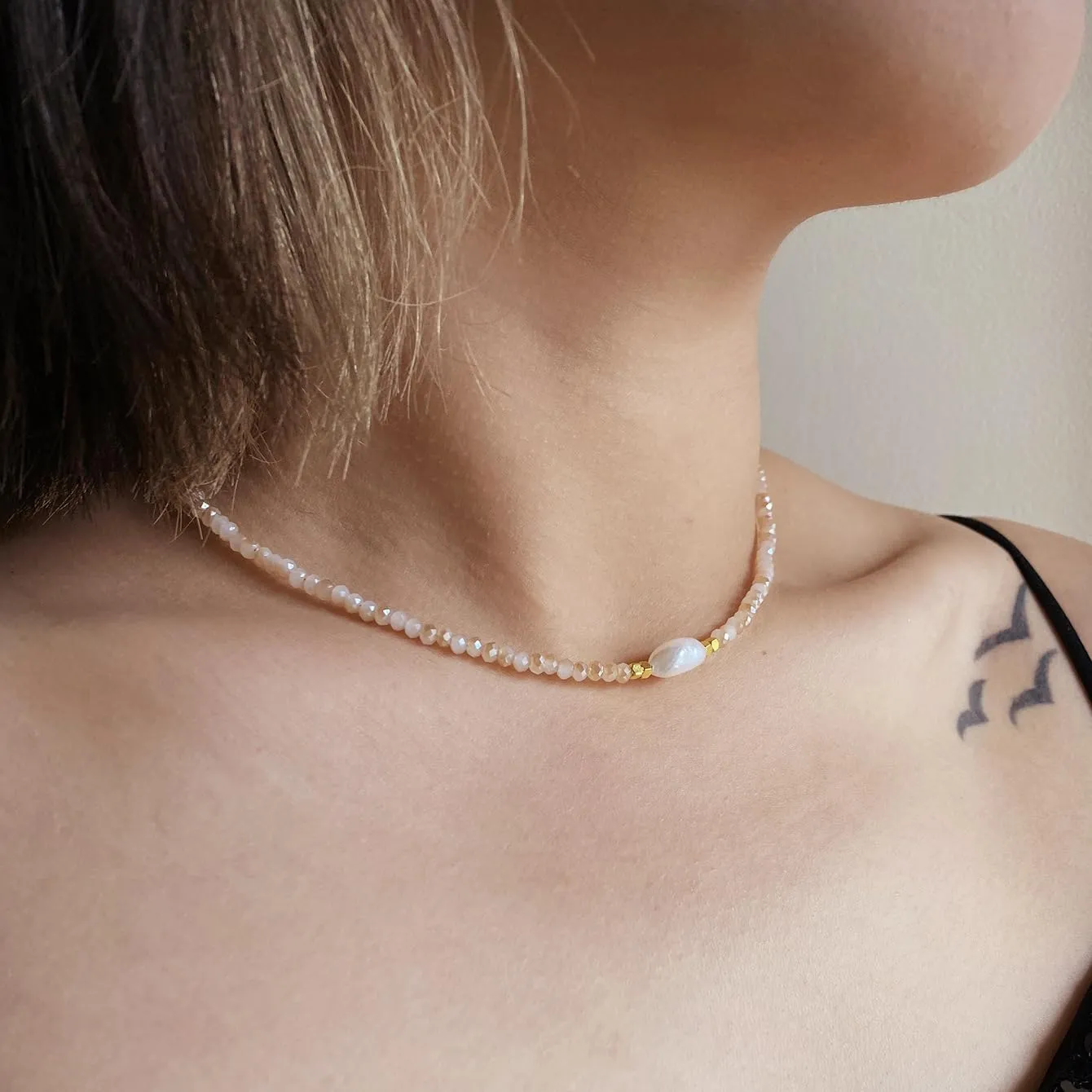 Colorful Beaded Necklaces for Women Crystal Bead Necklace Beach Necklaces Boho Necklaces for Women Pearl Beaded Choker Necklace Stainless Steel 18K Gold Plated Choker