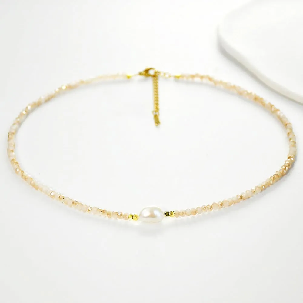 Colorful Beaded Necklaces for Women Crystal Bead Necklace Beach Necklaces Boho Necklaces for Women Pearl Beaded Choker Necklace Stainless Steel 18K Gold Plated Choker