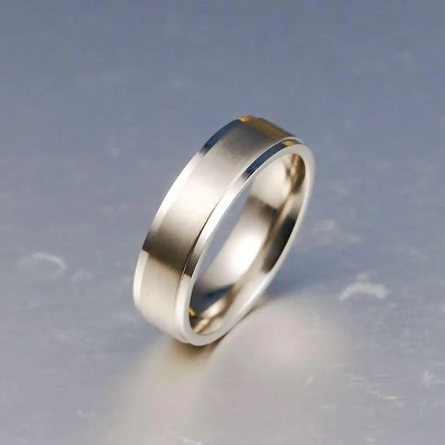 Couples Matching Rings Set, Wedding Rings Sets for Him and Her Stainless Steel Comfort Fit Silver Brushed Ring 6mm/8mm