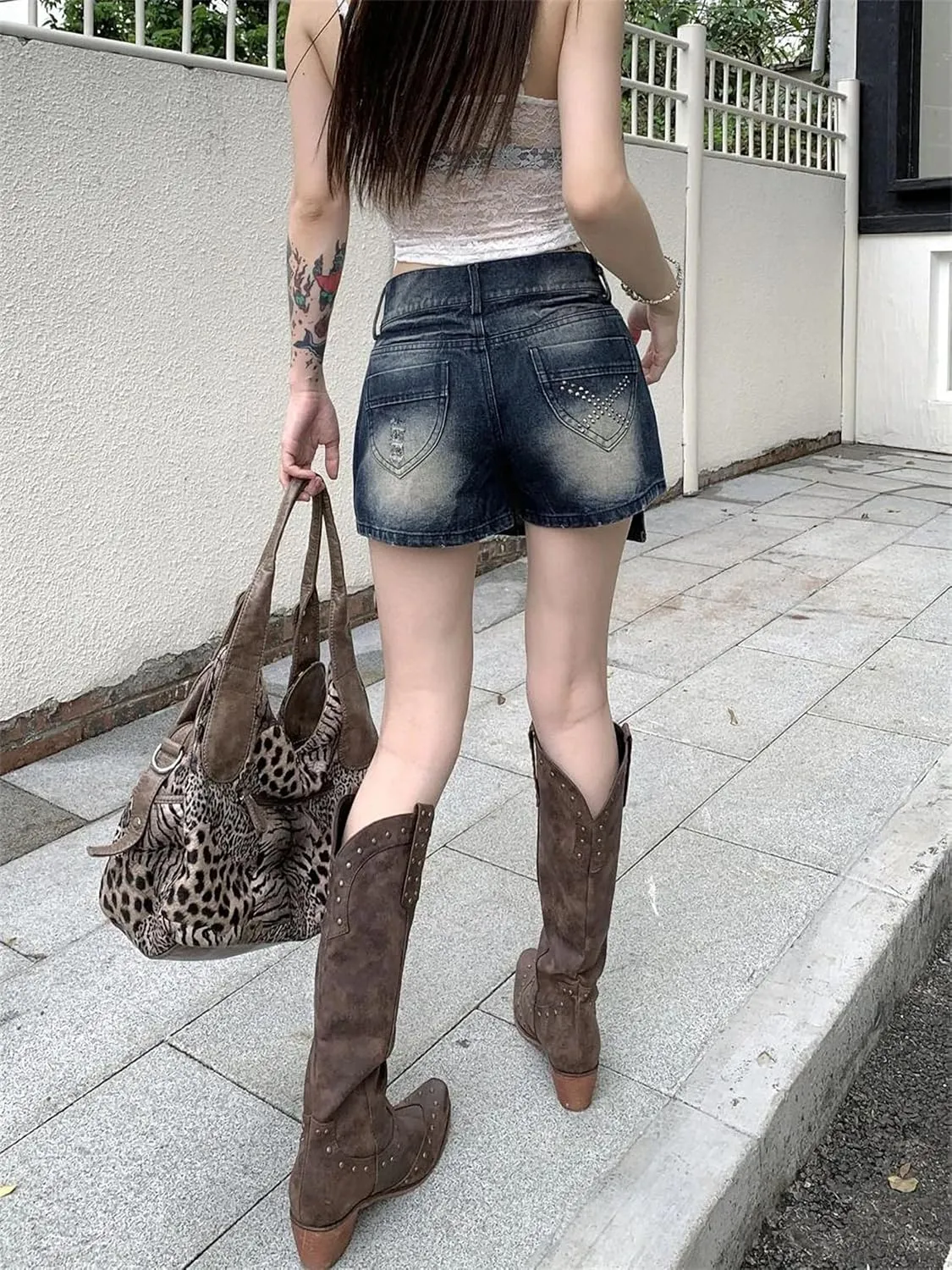 Dawery Y2K Retro Rivet Ripped Denim Shorts Skirts Women Streetwear High Waisted Do Old Washed Jean Shorts Summer