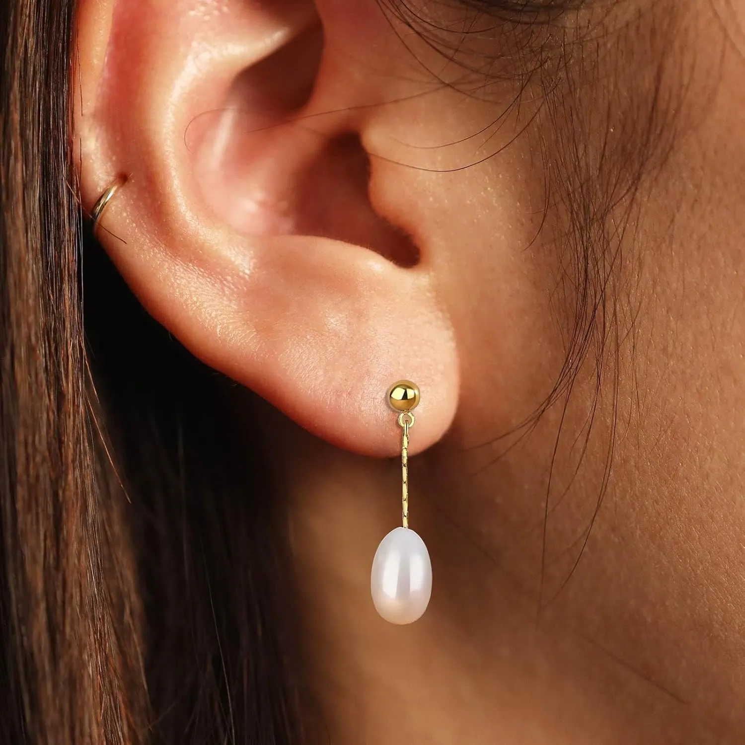 Freshwater Pearl Drop Earrings 14k Gold Plated Dangle White Pearl Earrings for Women Elegant Minimalist Simple Bridal Earrings Bridesmaid Earring Jewelry