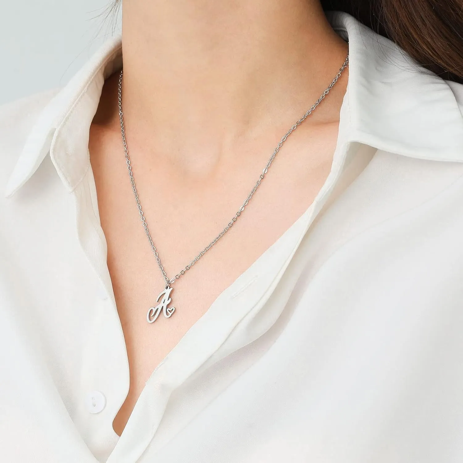 Gold Heart Initial Necklaces for Women, Minimalist Initial Heart Necklaces for Her, Dainty Alphabet Letter Pendant Necklaces Gift Jewelry