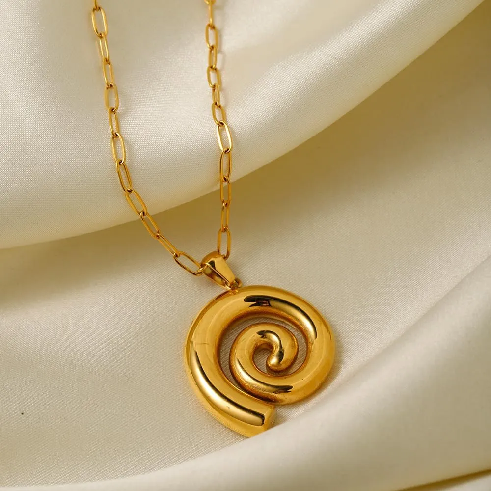 Gold Seashell Pendent Necklace Bohemian Necklaces Summer Beach Necklaces for Women