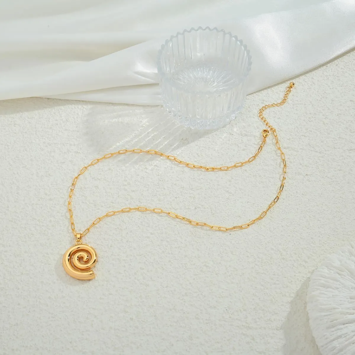 Gold Seashell Pendent Necklace Bohemian Necklaces Summer Beach Necklaces for Women