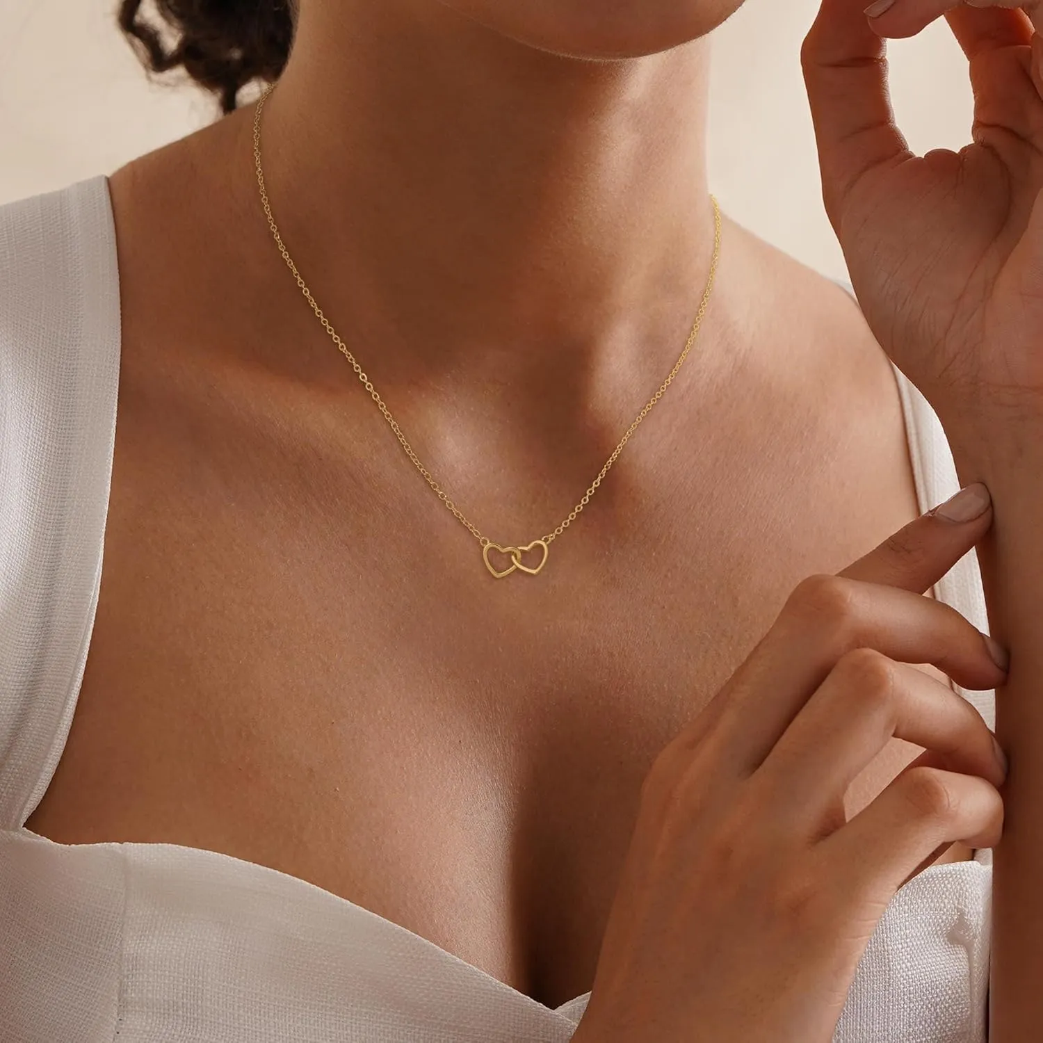 Heart Necklaces for Women,Dainty Gold Necklace 14K Gold Plated Choker Necklaces for Women Cute Heart Necklaces Simple Gold Heart Necklaces for Women Trendy Gold Jewelry for Women Gifts