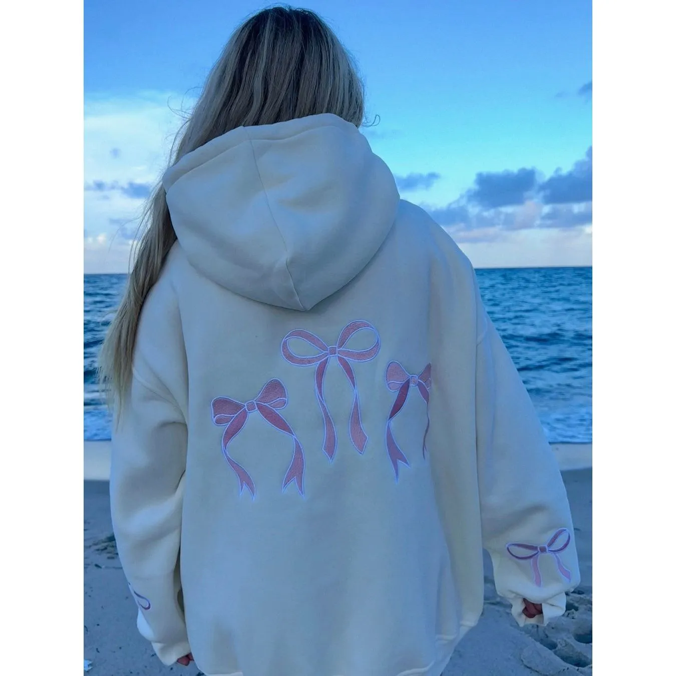 Ivory Bow Sweatshirt