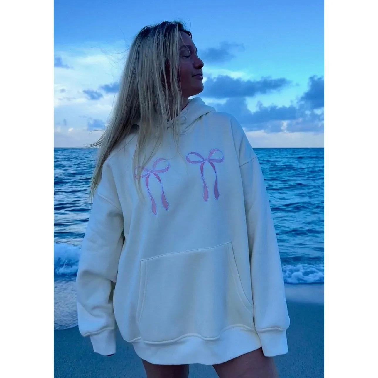 Ivory Bow Sweatshirt