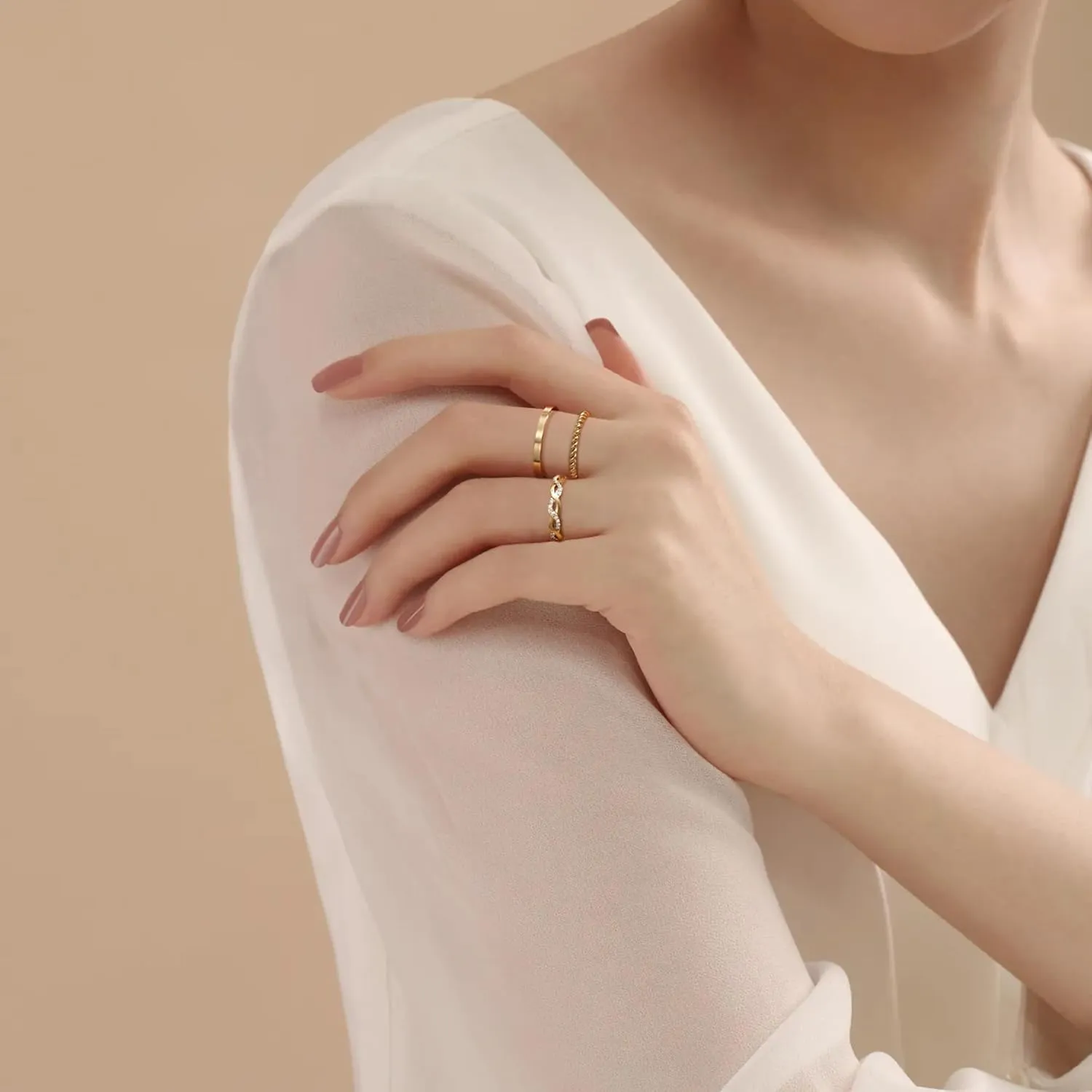 JeryWe 6 Pcs Stainless Steel Rings for Women Set Gold/Silver Knuckle Rings Stackable Simple Carve Heart Wedding Bands Engagement Promise Eternity Bands Thumb Rings for Women