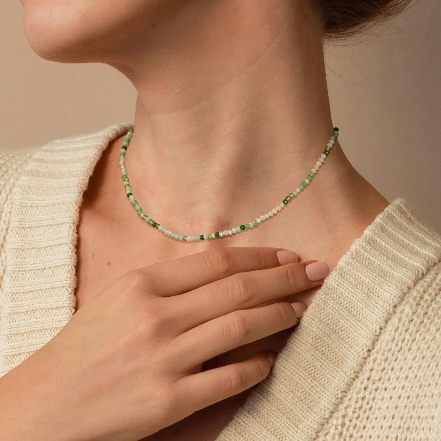 JSJOY Tiny Crystal Beaded Choker Necklaces for Women Colorful Beaded Necklace Dainty Choker Necklaces Simple Boho Jewelry Gifts for Teens Handmade Bead Necklaces Gifts