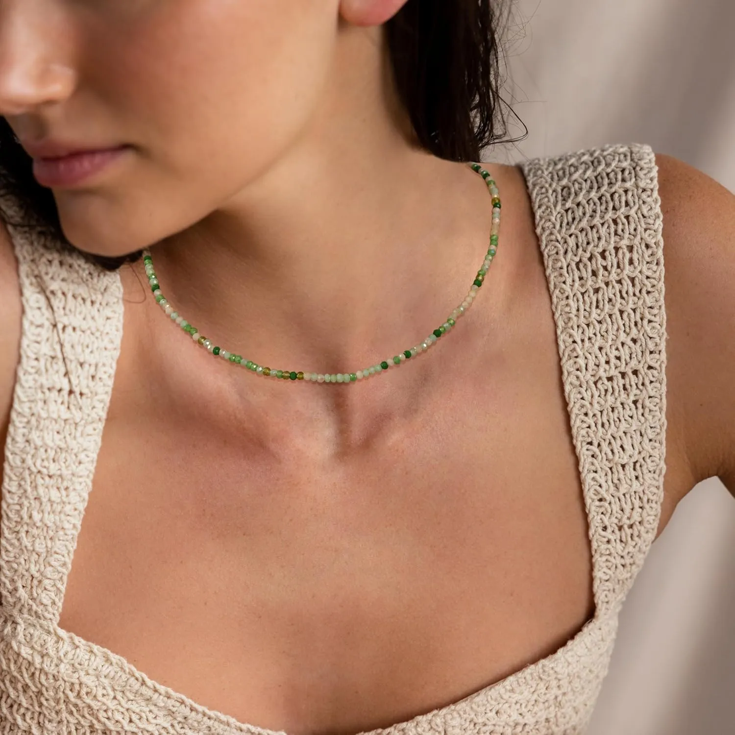 JSJOY Tiny Crystal Beaded Choker Necklaces for Women Colorful Beaded Necklace Dainty Choker Necklaces Simple Boho Jewelry Gifts for Teens Handmade Bead Necklaces Gifts