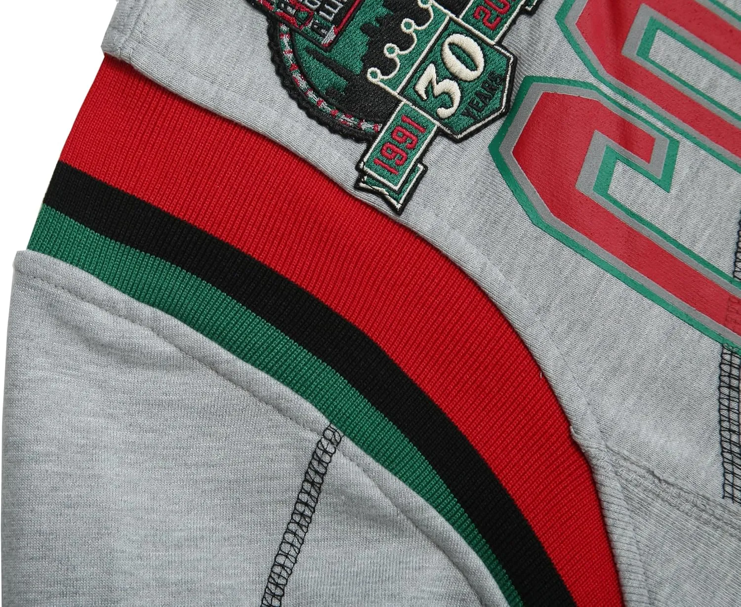 Men's Heavyweight Pullover Hoodies - Experience with Breathable and Insulating Tops