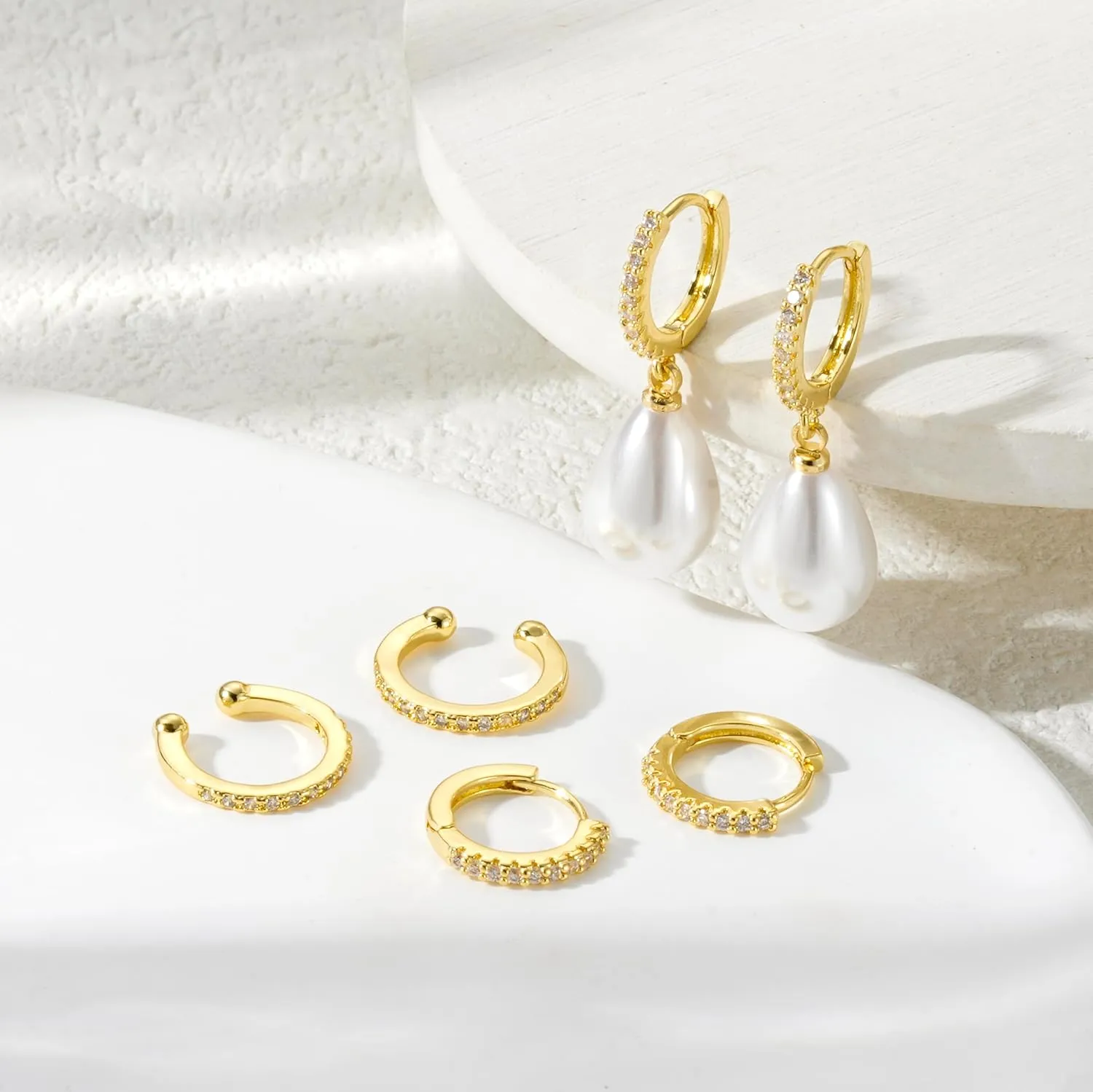 Pearl Earrings for Women, Trendy Pearl Ear Cuff Earring Set 14K Gold Plated Hypoallergenic Cartilage Earrings Small Gold Drop Hoop Huggie Earrings Diamond Stud Earrings Piercing Jewelry Gift
