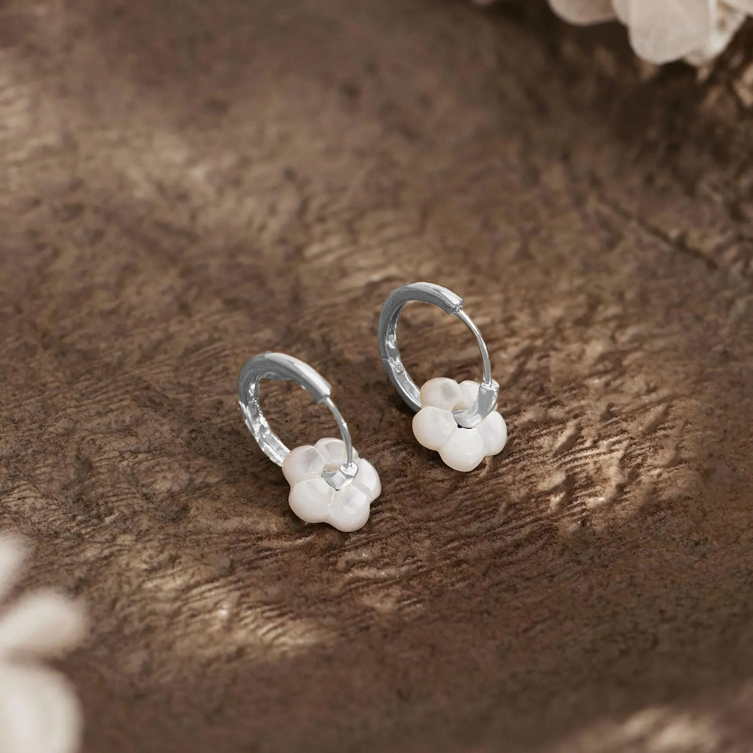 Pearl Flower Drop Huggie Earrings For Women Dangle Minimalist 14K Gold Plated Statement Wedding Brides Hoop Earring Dainty Jewelry Gifts