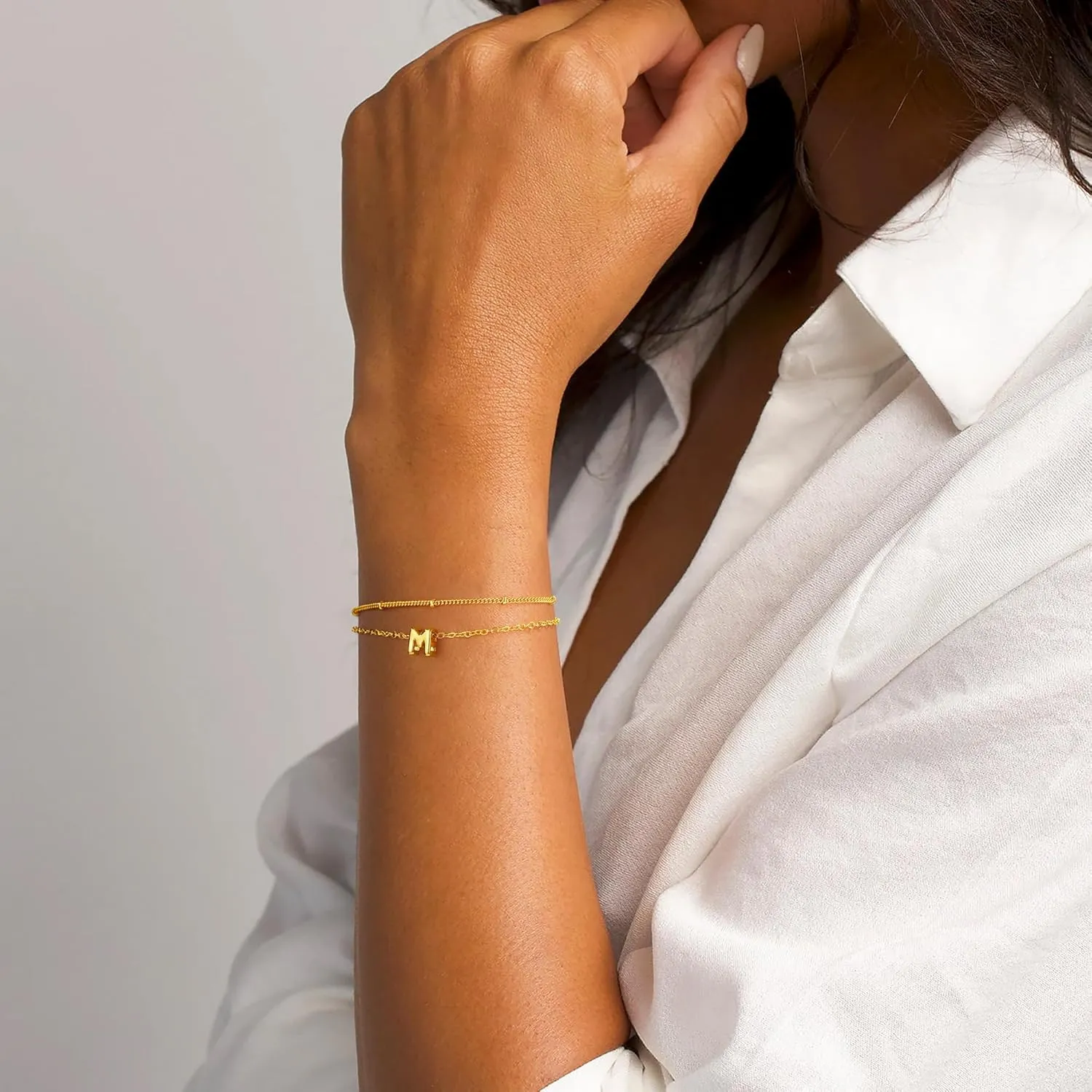 Turandoss Letter A-Z Bracelets for Women Teen Girls - Layered Gold Bracelets, Dainty 18k Gold Bracelets for Women Friendship Bracelets Preppy Bracelets, Teen Girl Gifts Trendy Stuff