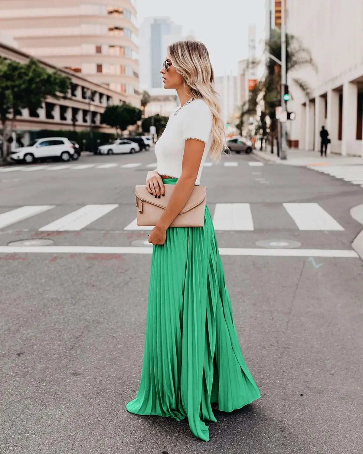 utcoco Women's Elegant Maxi Skirt High Waisted Pleated Chiffon Long Skirts for Women