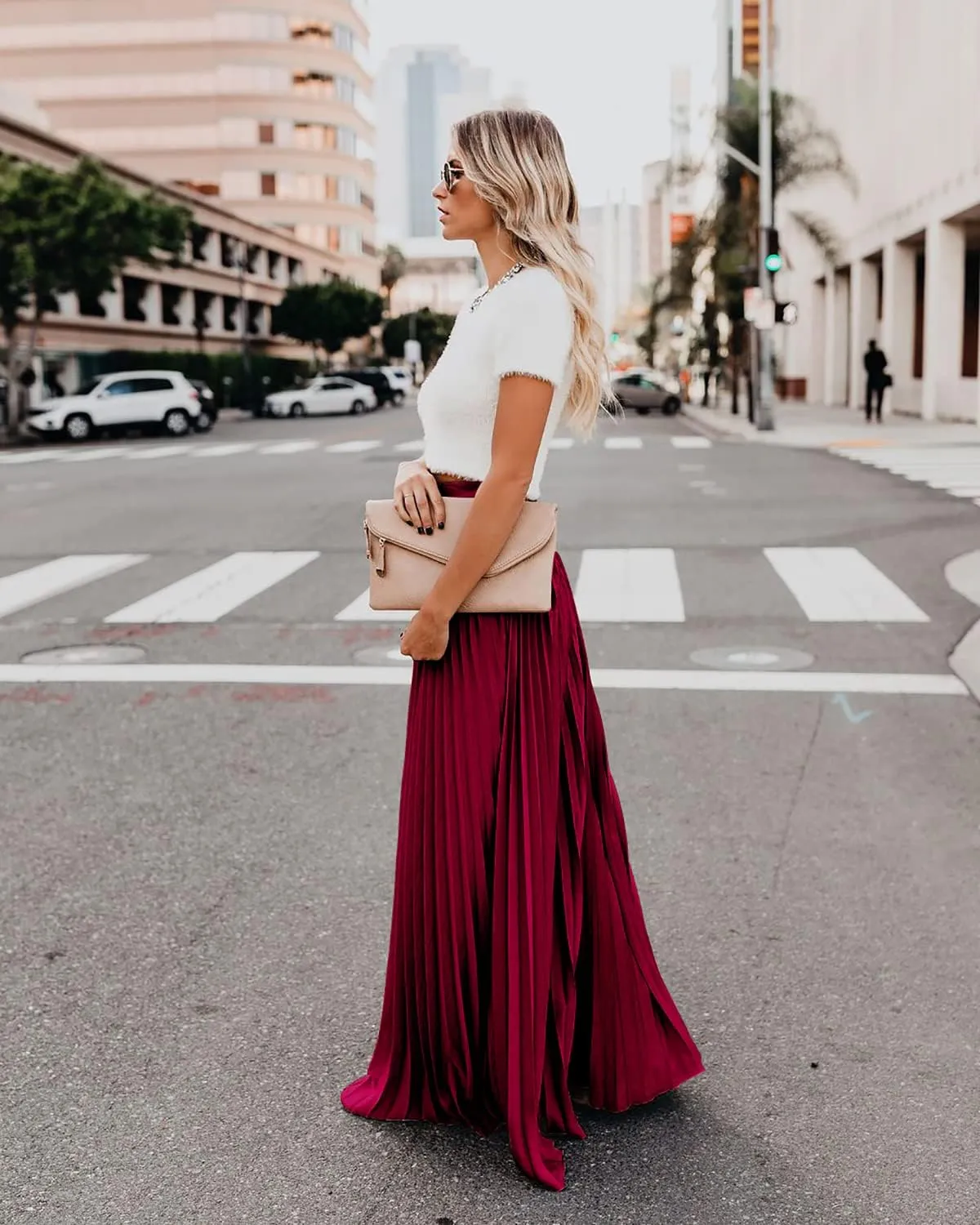 utcoco Women's Elegant Maxi Skirt High Waisted Pleated Chiffon Long Skirts for Women