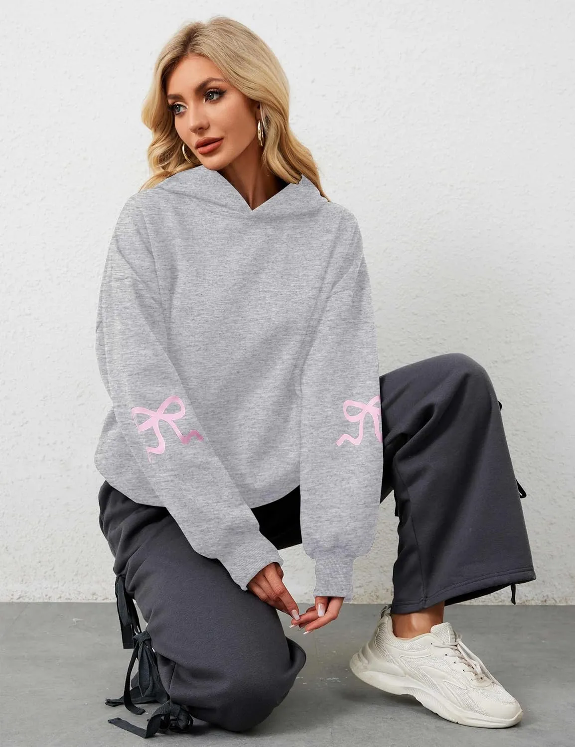 Women Pink Bow Hoodies Loose Fit Long Sleeve Graphic Preppy Hoodies Casual Y2k Cute Hoodies for Teen Girls Outfits