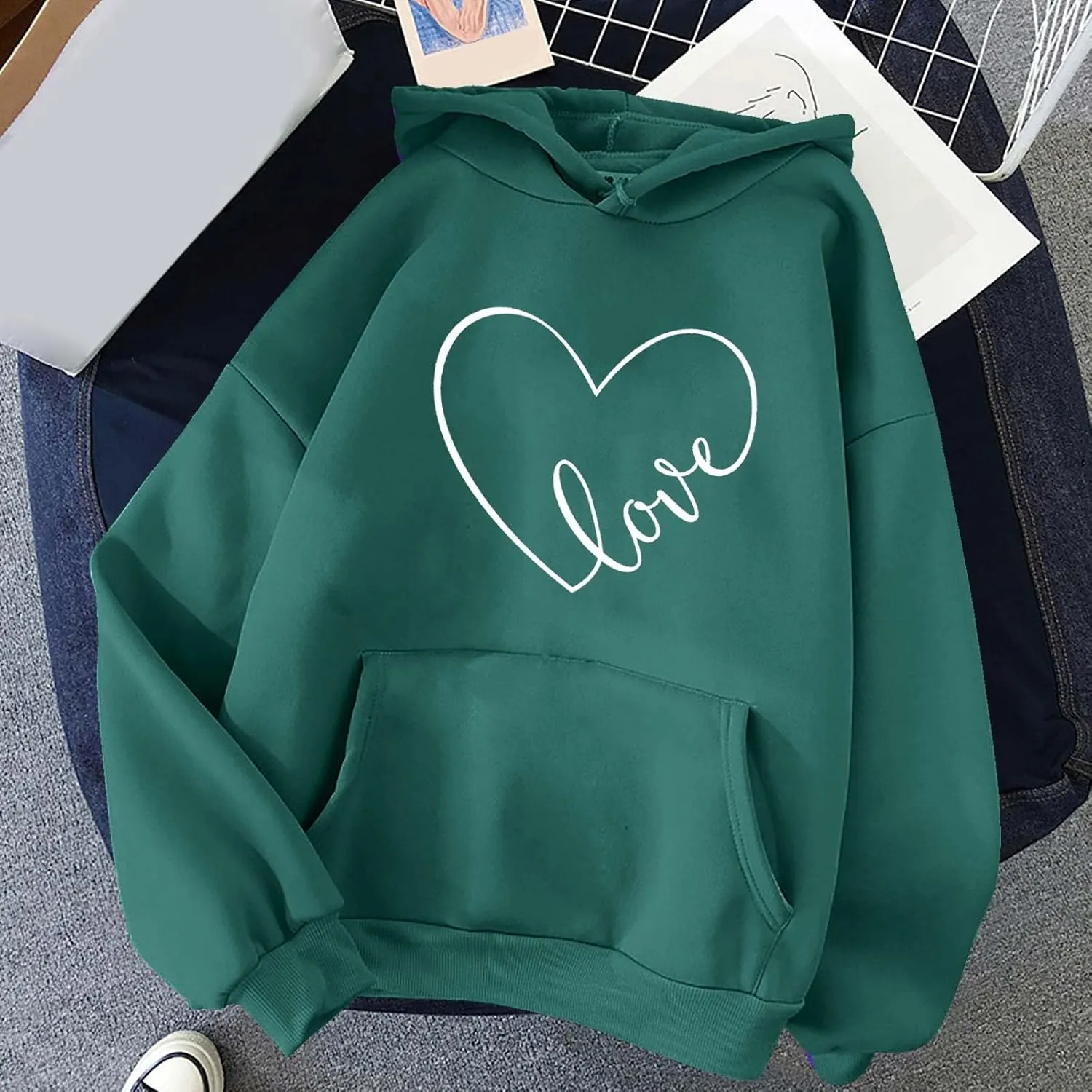 Women's Fashion Hoodies & Sweatshirts Long Sleeve Heart Graphic Tee Shirts Causal Drawstring Hoodies Vacation Outfits
