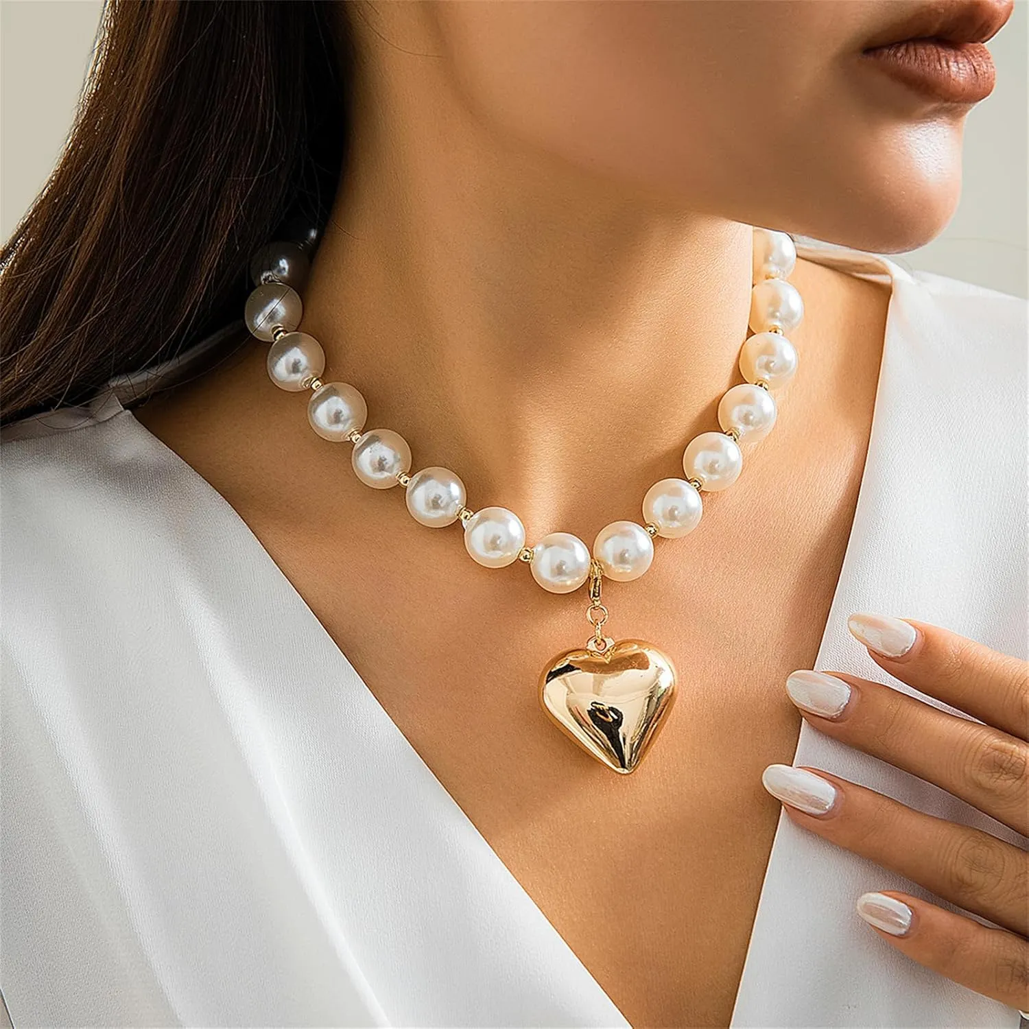 YBMYCM Heart Pendant Choker Necklaces Chunky Golden Bead Choker Necklaces for Women Gifts Jewelry